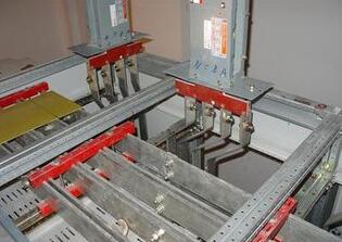 母线槽的差动?；じ拍钜约霸?/><span id=